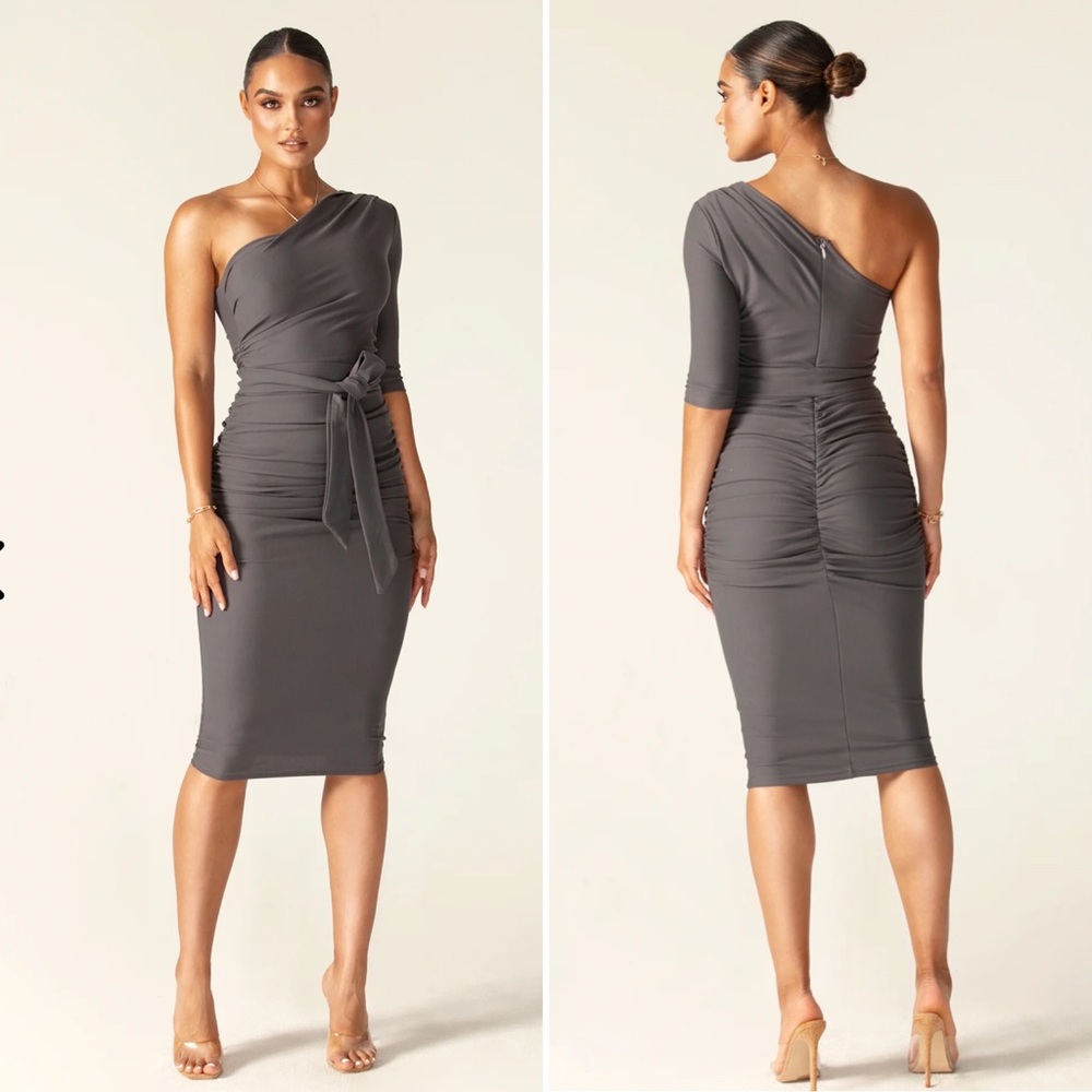 Alieva | NWT Gray Dolly Bodycon Body Control One Shoulder Dress Ruched